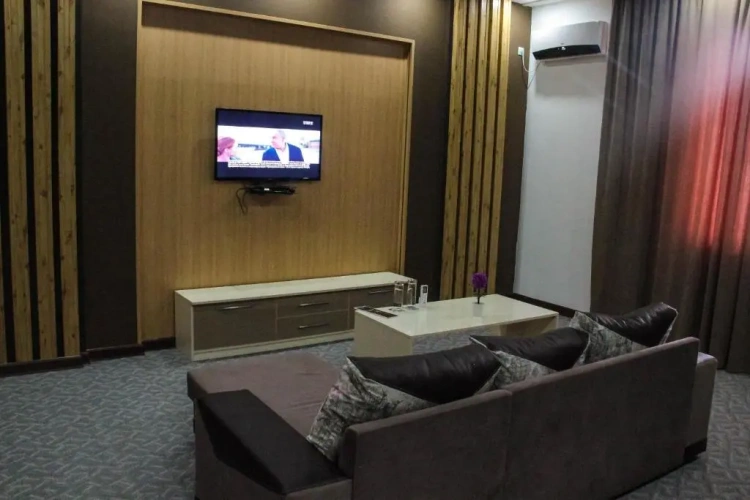 Double Suite