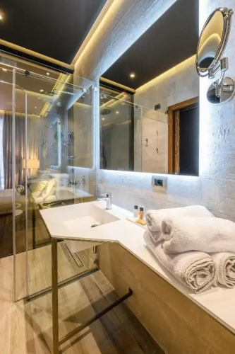 Chic Boutique Hotel