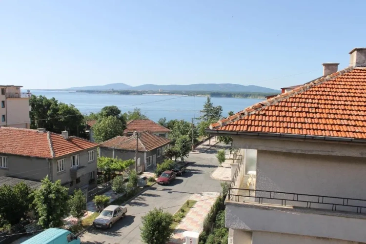 Standard Triple room with balcony and with sea view