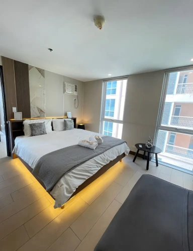 1BR Suite St. Mark Near Venice Mall BGC