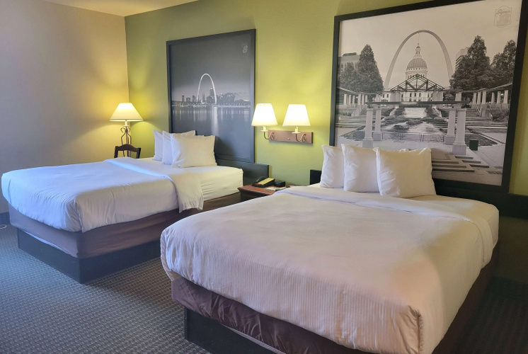 Super 8 By Wyndham Troy