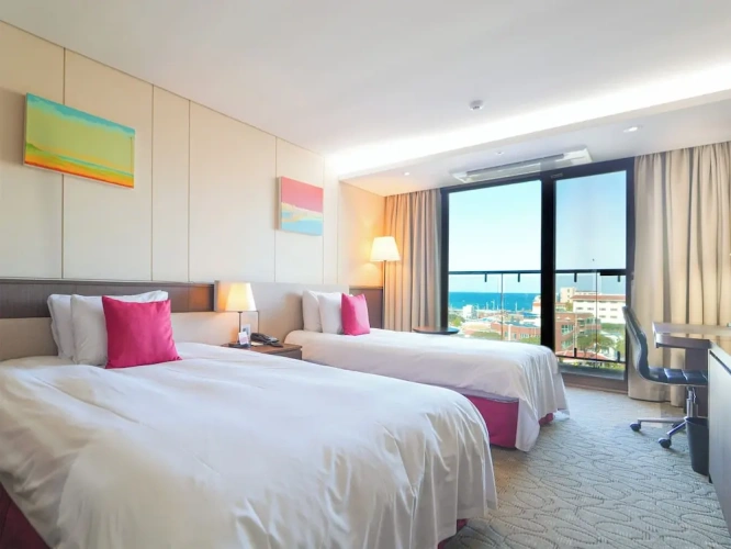 Superior Twin Family room with balcony