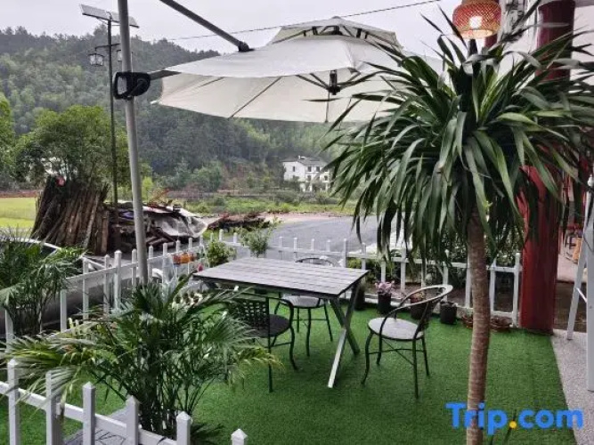 Jingjing Hotel