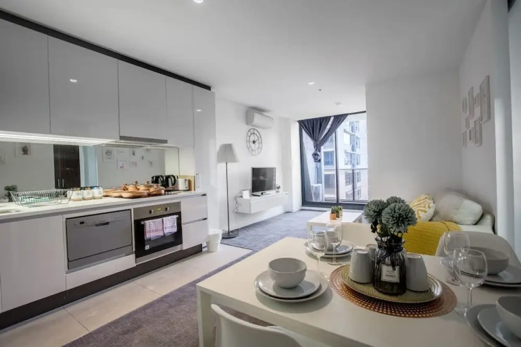 1 Bedroom Apartment with balcony