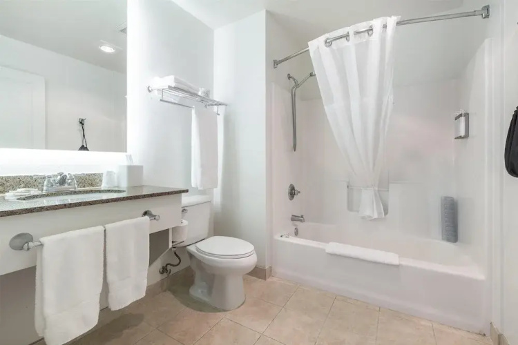 Marshall Suites Bainbridge Island, SureStay Collection by BW