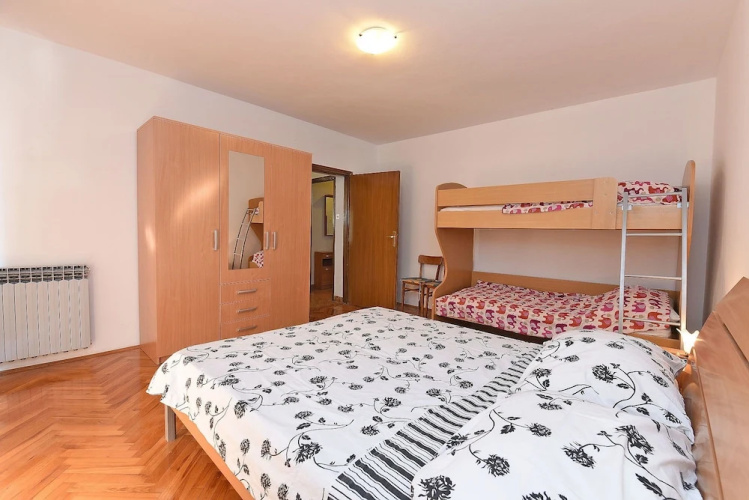Apartment 621