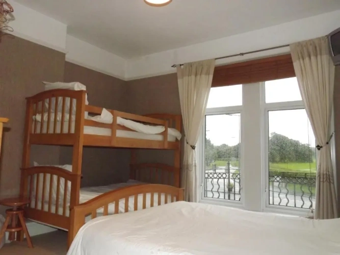 Standard Family room