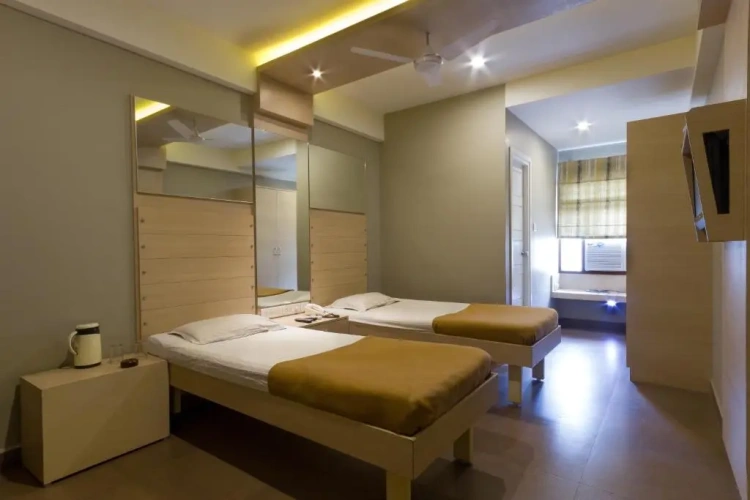 Deluxe Double room with view