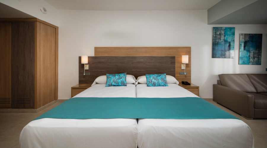 Riu Palace Tropical Bay photo 26