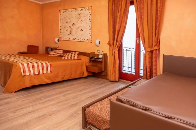 Standard Double room with balcony