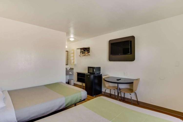 Motel 6 El Paso, TX - West