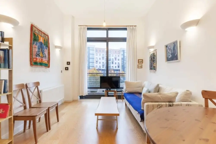1 Bedroom Apartment with balcony