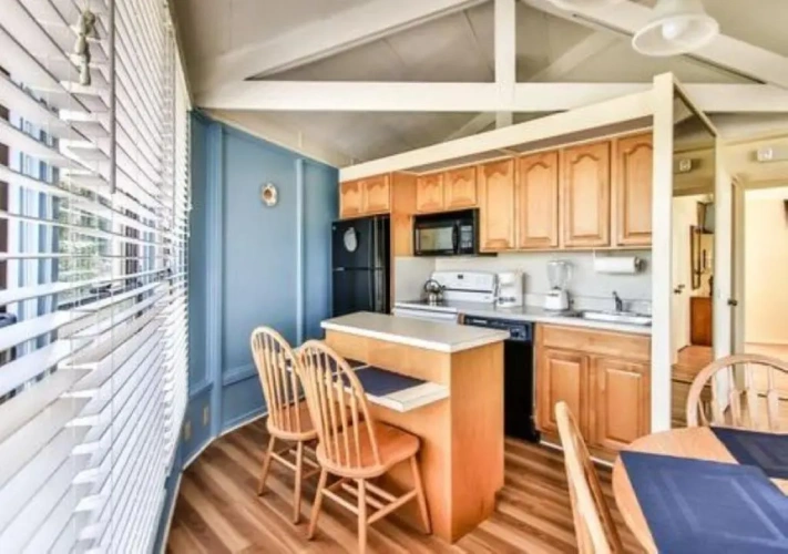 2 Bedrooms Villa
