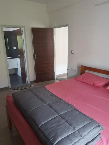 Castle BGR Service Apartments