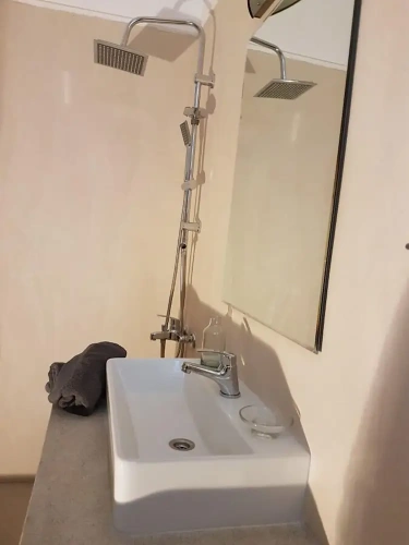 3 Bedrooms Apartment
