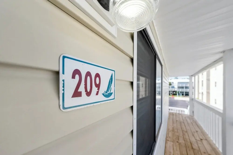 Wolf Bay Villas 209
