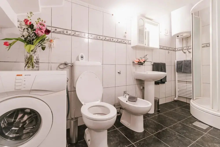 Arya apartment