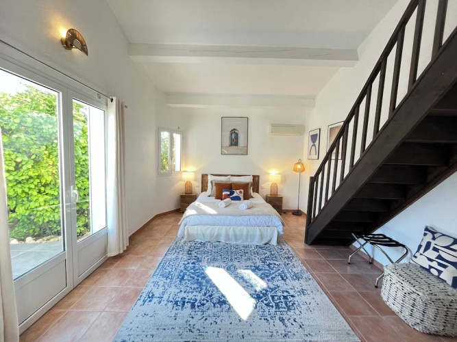 Villa B