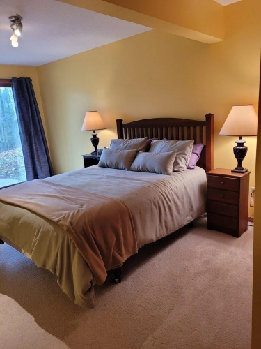 Cable Townhome #3 3 Bedroom Condo by RedAwning