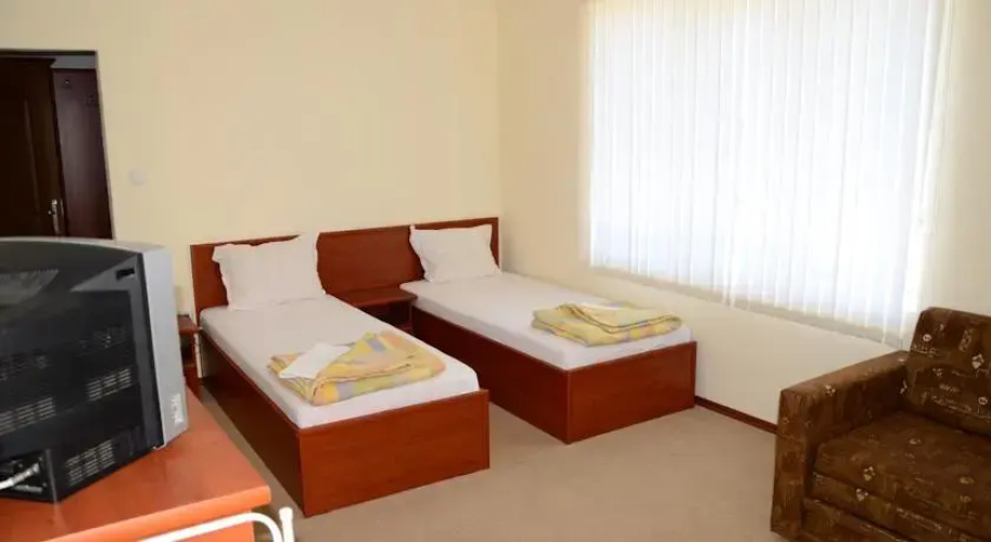 Kirovi Guest House