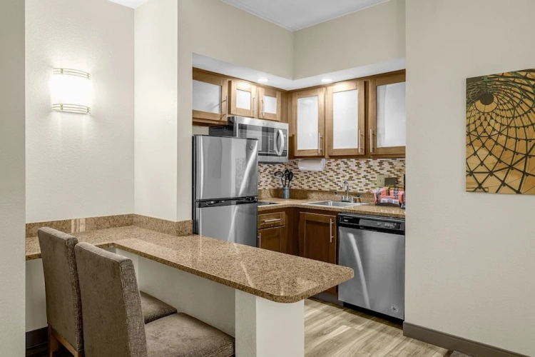 1 Bedroom Suite