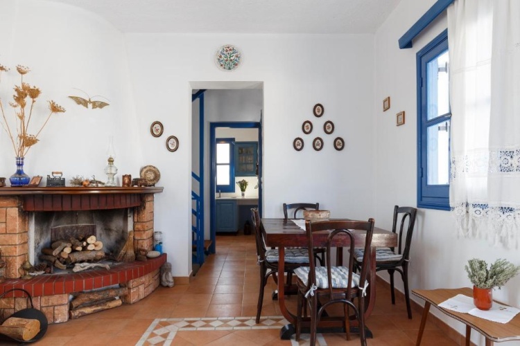 2 Bedrooms Cottage