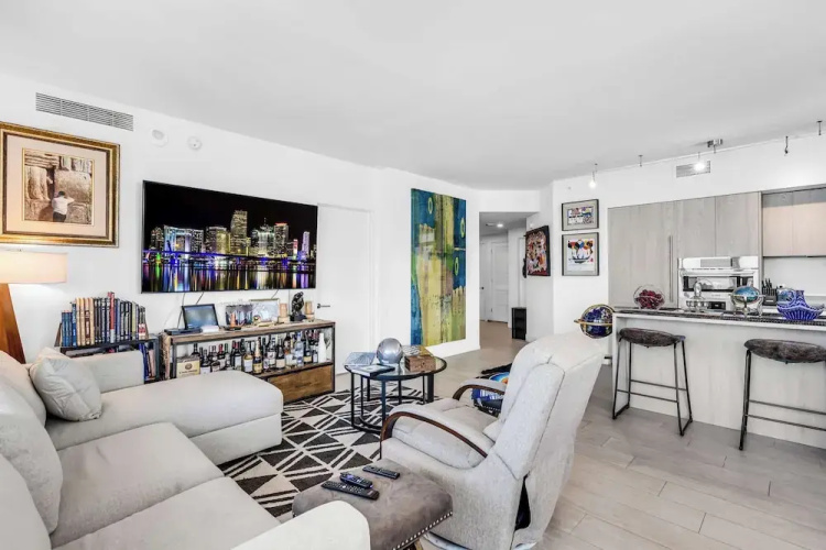 Ocean Eagle View - Luxury Oceanfront Stay for 6