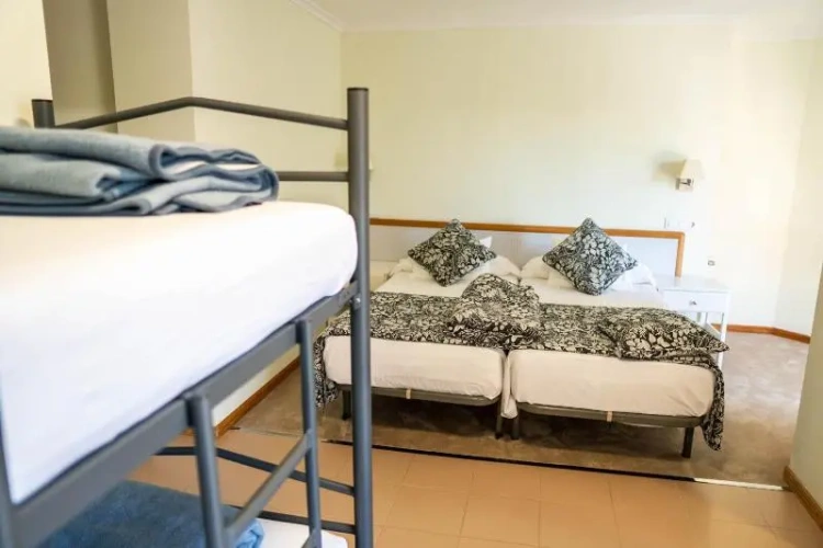 3 Bedrooms Standard Family room