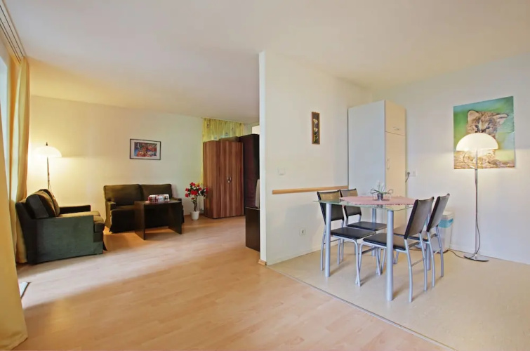 Private Apartment Im Wiesengrunde