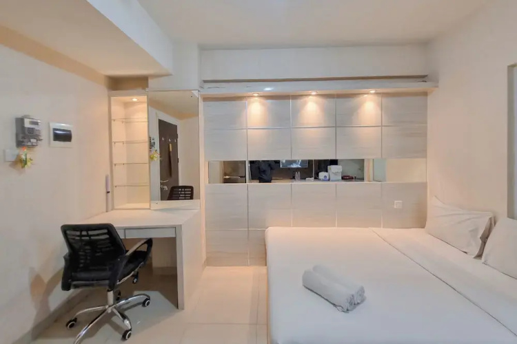 Warm Studio At Student Castle Yogyakarta Apartment
