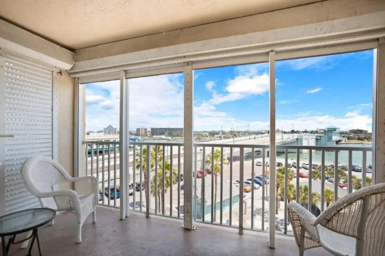 405 Beach Place Condos