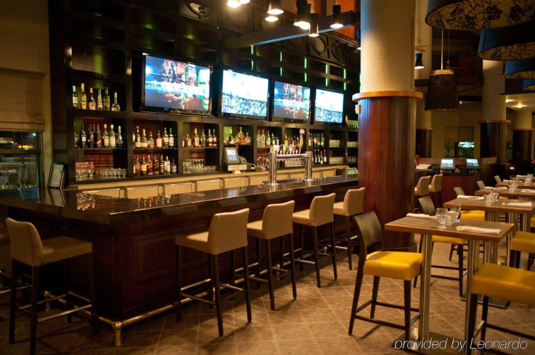 Holiday Inn & Suites Ottawa Kanata photo 32