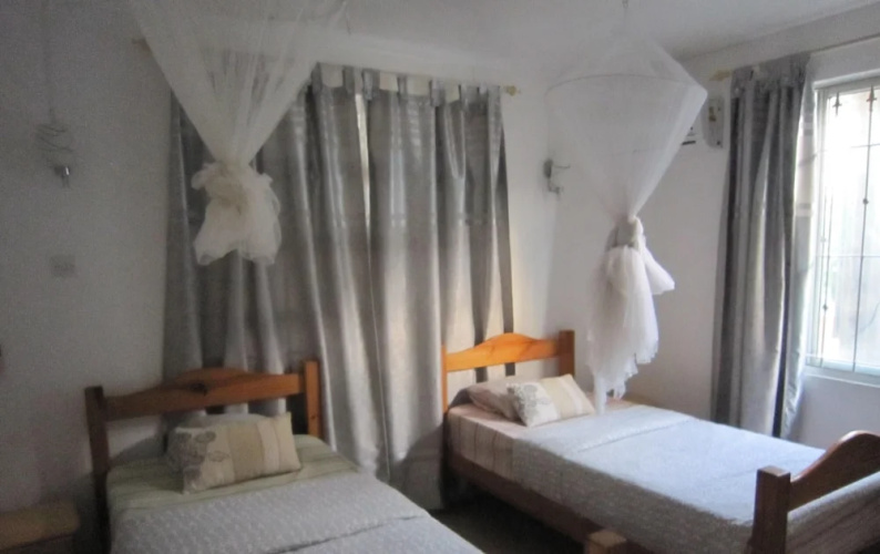 Jolie Villa Santa