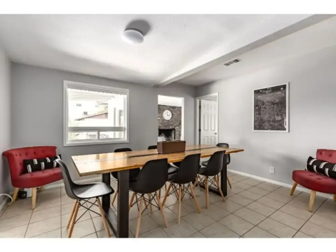ELM - Modern 4BD / Private Pool & Walk to Biltmore