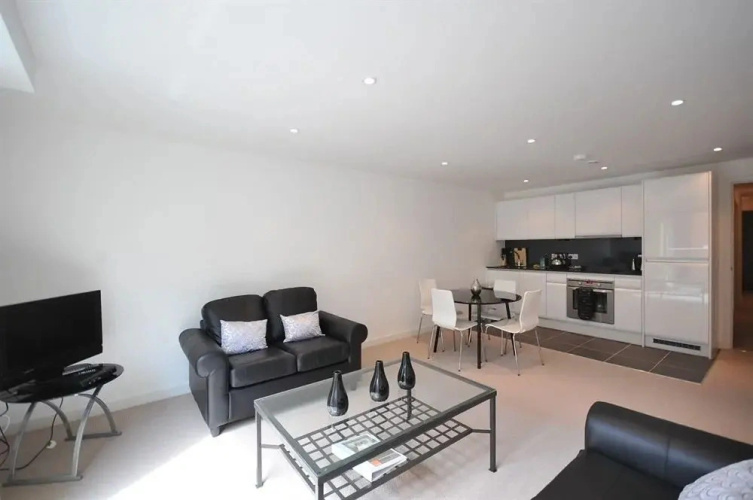 Base Serviced Apartments - Spectrum