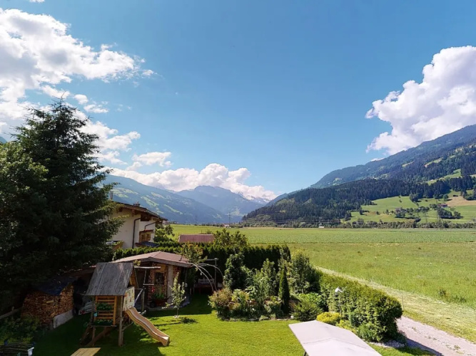 Pleasant Apartment in Stumm With Garden