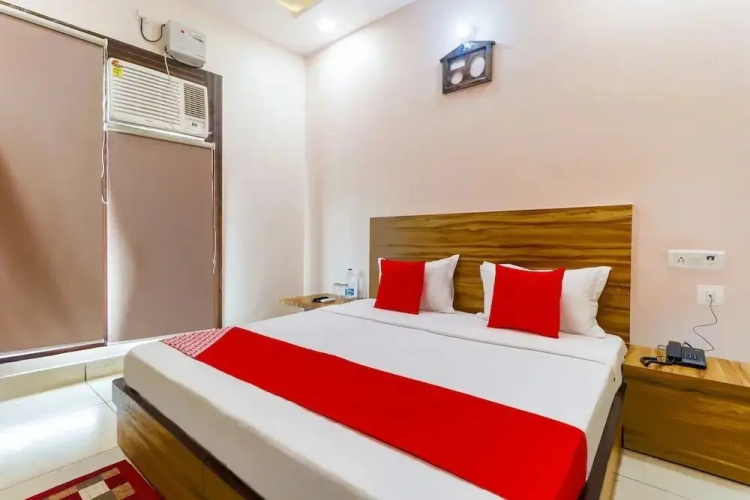 Hotel Krishnam by OYO Rooms