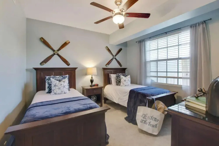 437 Little Harbor