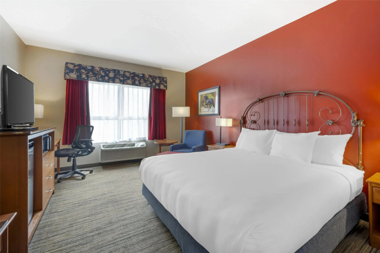 Best Western Bronco Inn