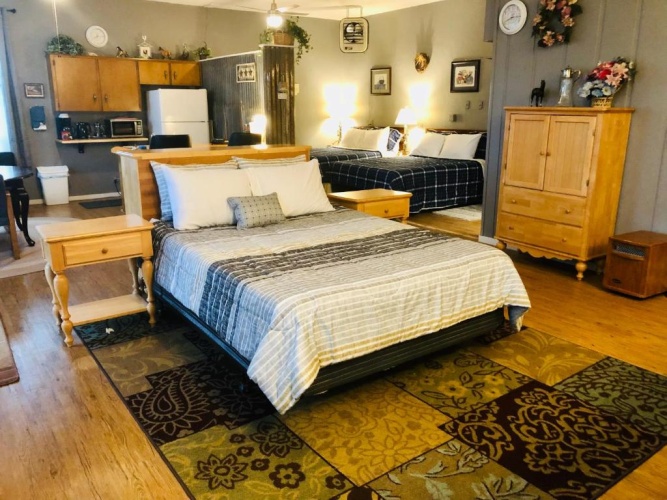 Deluxe Family Suite