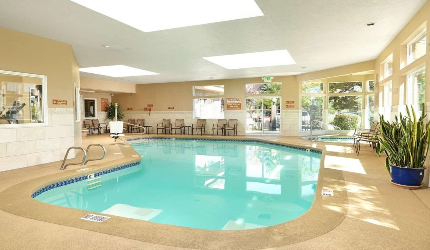 Crystal Inn Hotel & Suites photo 15