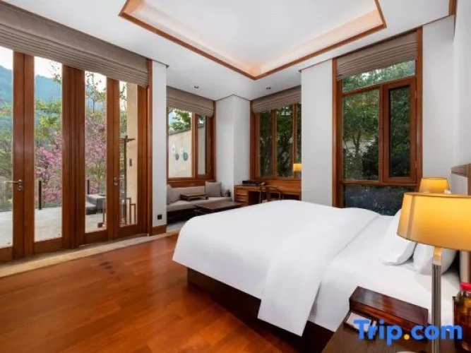 2 Bedrooms Suite