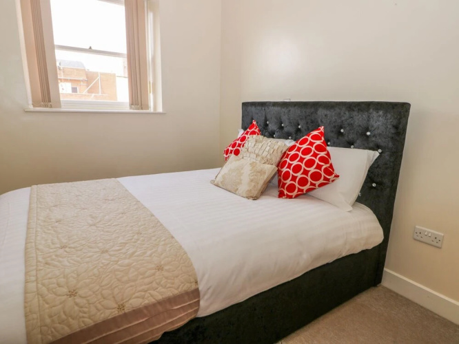 Apartment 6