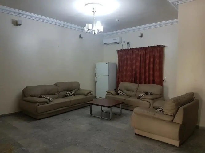 3 Bedrooms Apartment