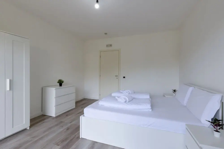 Porto Letizia P4