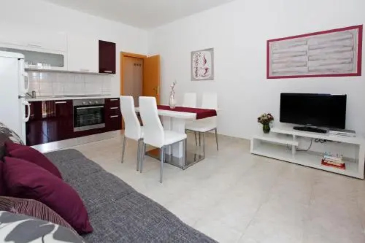 AdriaBol Apartments Katica