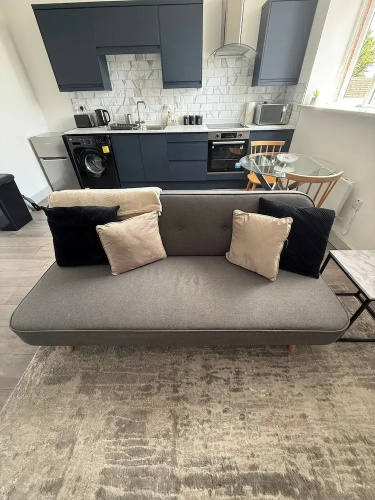Desborough Apartment Retreat