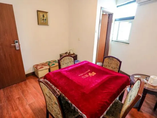 Jiazhou Hotel