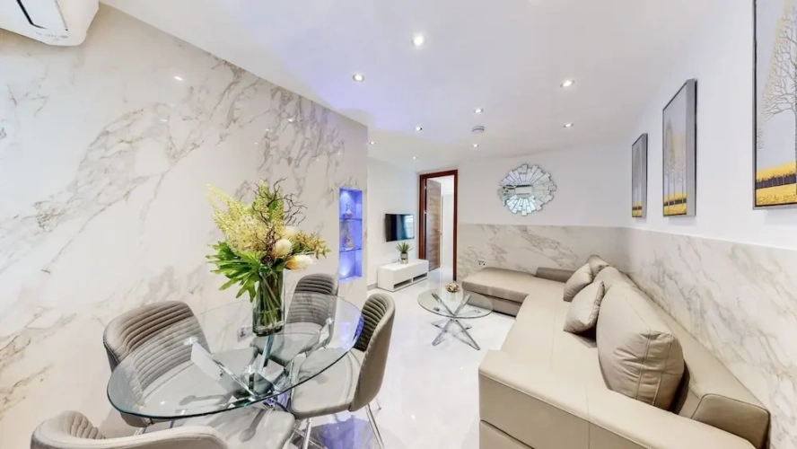 Premium Apartment
