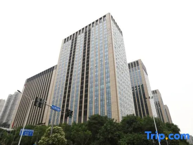 Summer Yulan Apartment